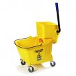 35 Liter Splash Guard Side-Press Mop Bucket and Wringer Combo (Carlisle 3690404)