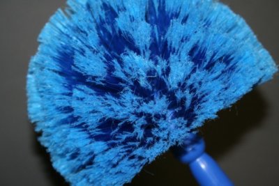 Round Polypro Flagged Specialty Duster and Extention Handle (9" diameter head)
